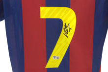Load image into Gallery viewer, David Villa Barcelona Jersey Beckett Authenticated
