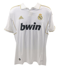 Load image into Gallery viewer, Kaka Real Madrid Home Jersey Beckett Authenticated
